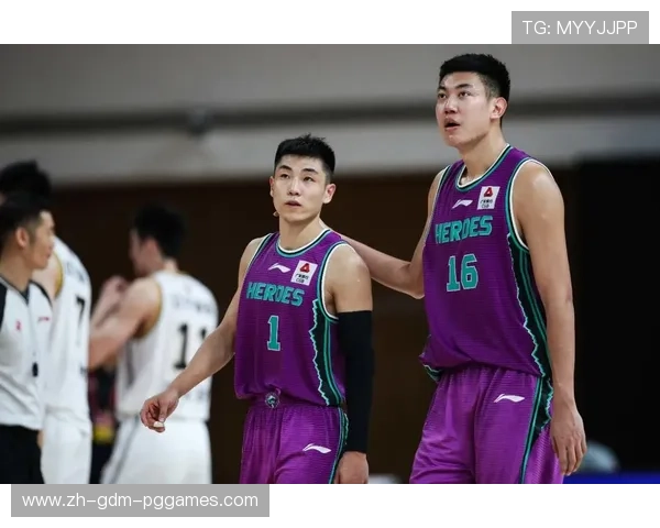 山东CBA球队最新球员名单及战术体系构建 山东CBA球队最新球员名单及战术体系构建